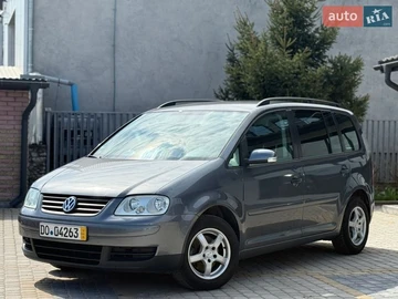 Авто Volkswagen Touran 2006 № 8702135