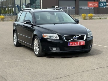 Авто Volvo V50 2011 № 8702151