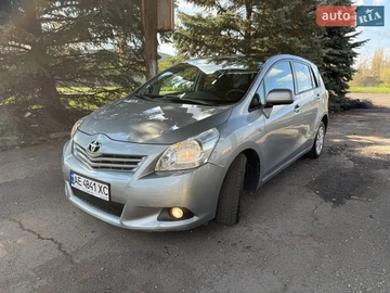 Авто Toyota Verso 2010 № 8702160