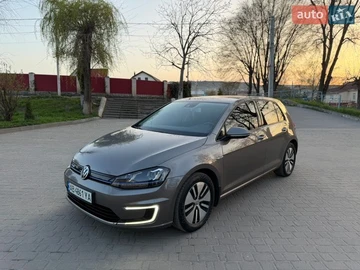 Авто Volkswagen E-Golf 2014 № 8702322