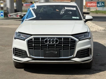 Авто Audi Q7 2021 № 8702350