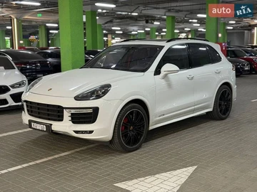 Авто Porsche Cayenne 2015 № 8702529