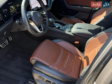 Авто Volkswagen Touareg 2024 № 8702540