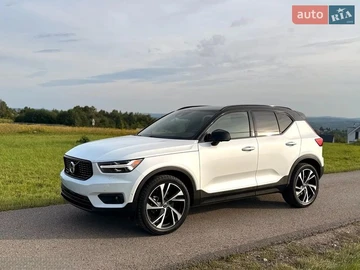 Авто Volvo Xc40 2021 № 8702895
