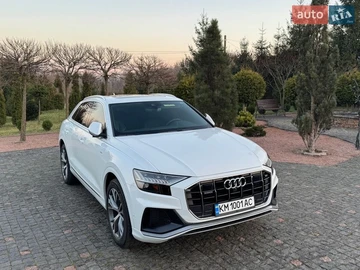 Авто Audi Q8 2021 № 8702926