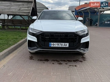 Авто Audi Q8 2019 № 8702928