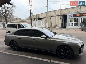 Авто BMW I7 2022 № 8702929
