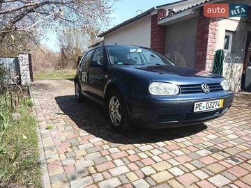 Авто Volkswagen Golf 2003 № 8703115