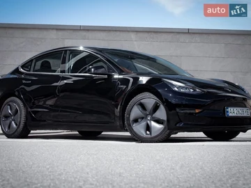 Авто Tesla Model 3 2018 № 8703545