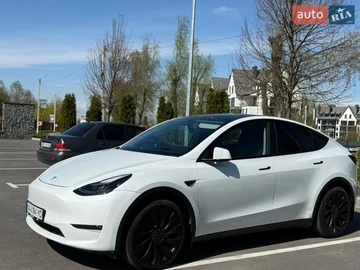Авто Tesla Model Y 2023 № 8703610