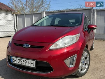 Авто Ford Fiesta 2012 № 8704003