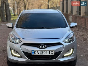 Авто Hyundai I30 2013 № 8704038