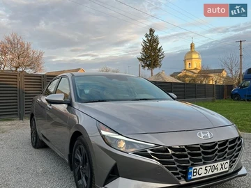 Авто Hyundai Elantra 2022 № 8704260