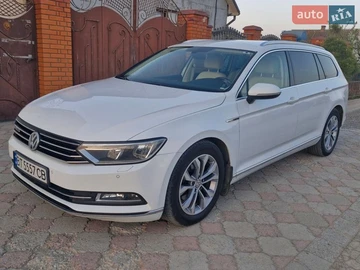 Авто Volkswagen Passat 2015 № 8704369