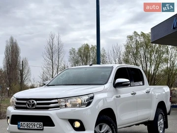 Авто Toyota Hilux 2016 № 8704498