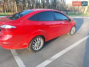 Авто Ford Fiesta 2013 № 8704609