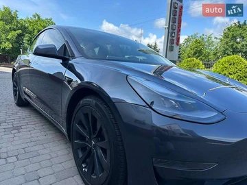 Авто Tesla Model 3 2021 № 8704718