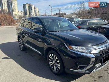 Авто Mitsubishi Outlander 2019 № 8704723