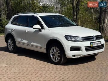 Авто Volkswagen Touareg 2014 № 8704985