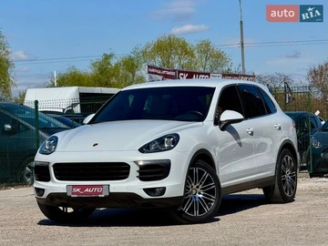 Авто Porsche Cayenne 2016 № 8704992