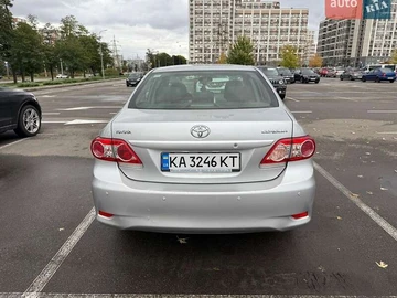 Авто Toyota Corolla 2011 № 8705174