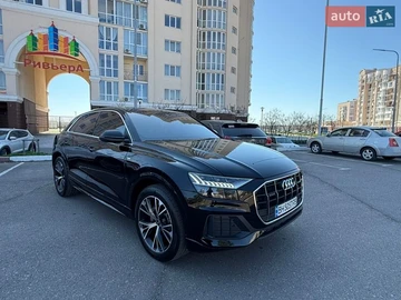 Авто Audi Q8 2020 № 8705391