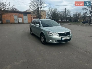 Авто Skoda Octavia 2009 № 8706051