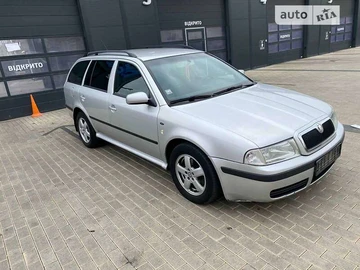 Авто Skoda Octavia 2003 № 8706471