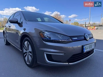 Авто Volkswagen E-Golf 2016 № 8706702