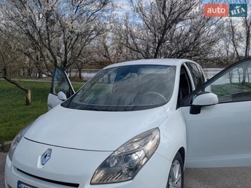 Авто Renault Grand Scenic 2009 № 8706705