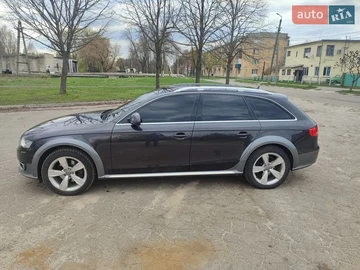 Авто Audi A4 Allroad 2010 № 8706752