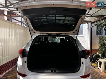 Авто Hyundai Tucson 2015 № 8706940