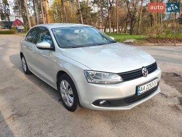 Авто Volkswagen Jetta 2011 № 8707401