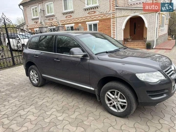 Авто Volkswagen Touareg 2007 № 8707557