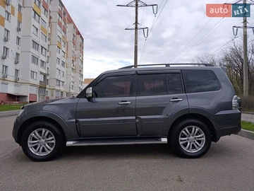 Авто Mitsubishi Pajero Wagon 2013 № 8707739