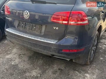 Авто Volkswagen Touareg 2010 № 8707916