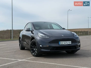 Авто Tesla Model Y 2024 № 8708068