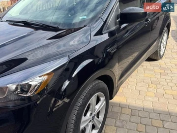 Авто Ford Escape 2019 № 8708223