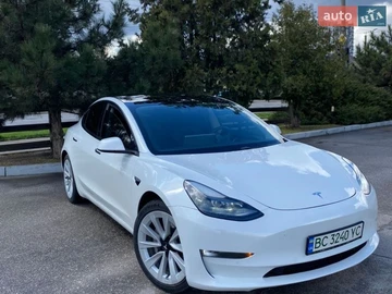 Авто Tesla Model 3 2021 № 8708849