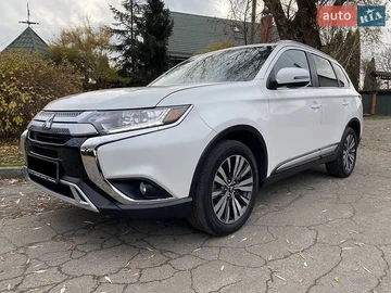 Авто Mitsubishi Outlander 2019 № 8709273