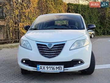 Авто Lancia Ypsilon 2012 № 8709489
