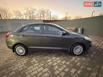 Авто ЗАЗ Forza 2012 № 8709984