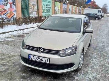 Авто Volkswagen Polo 2014 № 8710098