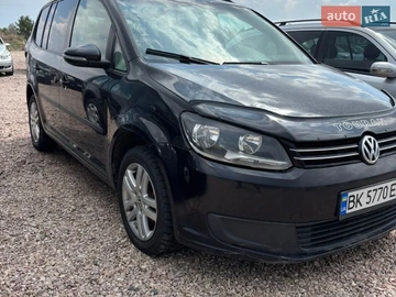 Авто Volkswagen Touran 2011 № 8710110