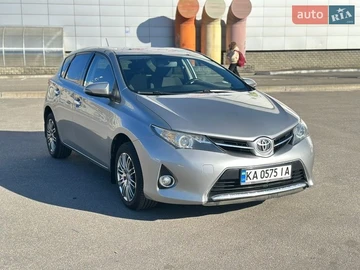 Авто Toyota Auris 2013 № 8710286