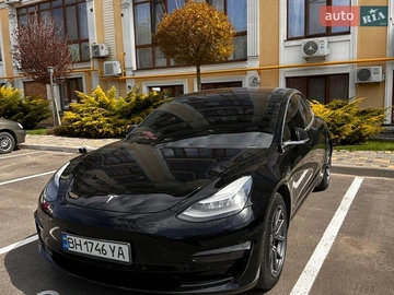 Авто Tesla Model 3 2018 № 8710379
