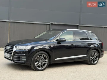 Авто Audi Q7 2015 № 8710456