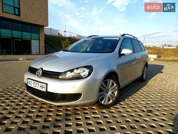 Авто Volkswagen Golf 2010 № 8710674