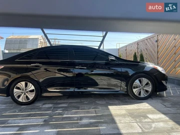 Авто Hyundai Sonata 2013 № 8710820