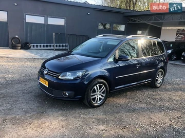 Авто Volkswagen Touran 2011 № 8711135
